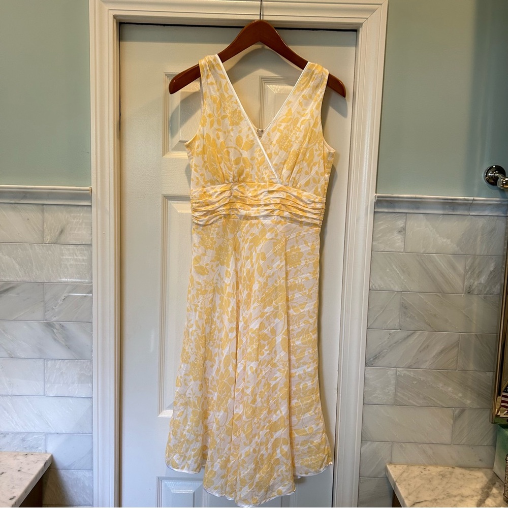 Sleeveless fully lined dress gathered high waist yellow/white